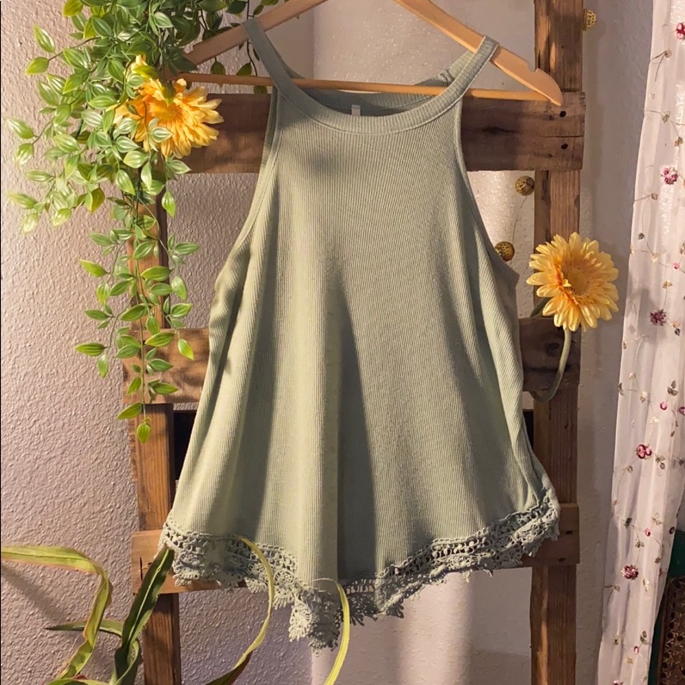 Light green blouse. - Picture 1 of 3
